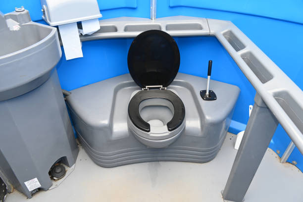 Best Portable restroom trailer rental  in Snead, AL